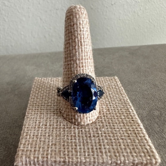 Color Change Florite Ring 6.79ct by Colleen Lopez - Picture 5 of 15